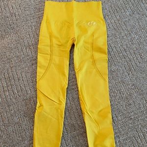 NWOT never worn, perfect condition!